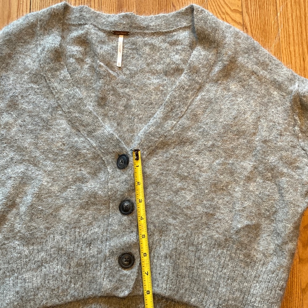 Free People Alpaca Wool Blend Cropped Cardigan
*made in Peru! - Picture 8 of 9